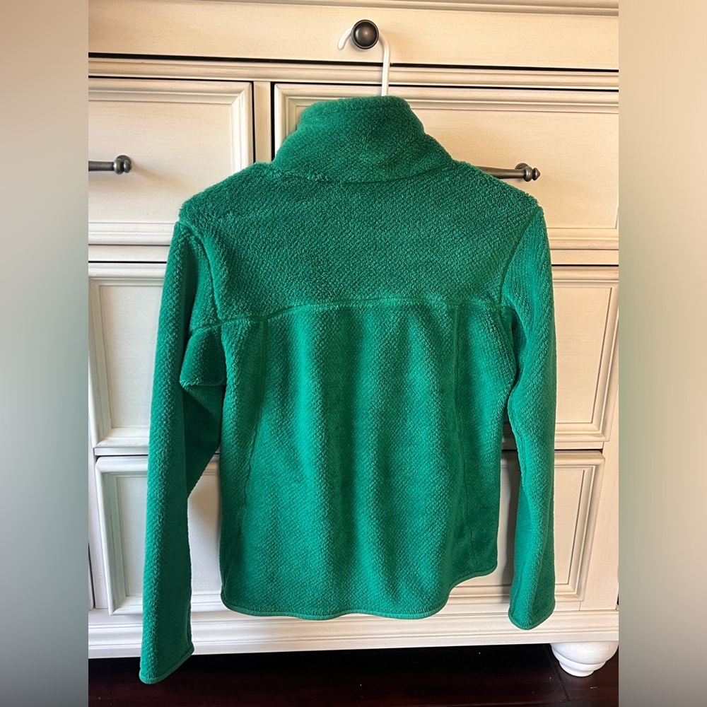 Patagonia Green fuzzy sweater